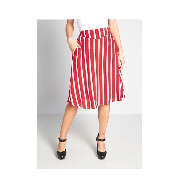 Modcloth x Collectif Ornella Yacht Stripe Skirt in Red NWT - Picture 3 of 8